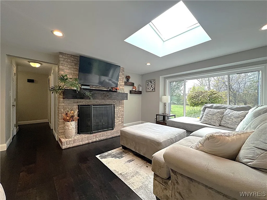 7812 Northfield Road, Clarence, New York 14032, Clarence, New York 14032, 3 Bedrooms Bedrooms, 8 Rooms Rooms,2 BathroomsBathrooms,Residential,Closed,7812 Northfield Road, Clarence, New York 14032,0,B1647260