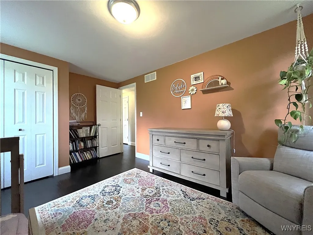 7812 Northfield Road, Clarence, New York 14032, Clarence, New York 14032, 3 Bedrooms Bedrooms, 8 Rooms Rooms,2 BathroomsBathrooms,Residential,Closed,7812 Northfield Road, Clarence, New York 14032,0,B1647260
