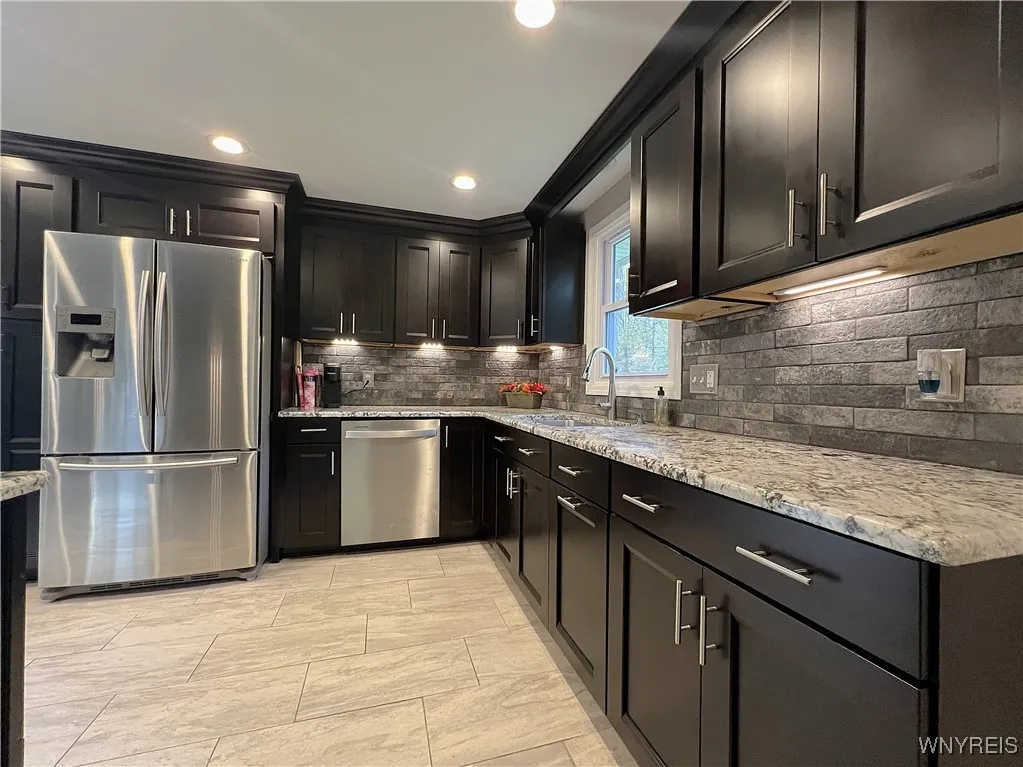 7812 Northfield Road, Clarence, New York 14032, Clarence, New York 14032, 3 Bedrooms Bedrooms, 8 Rooms Rooms,2 BathroomsBathrooms,Residential,Closed,7812 Northfield Road, Clarence, New York 14032,0,B1647260