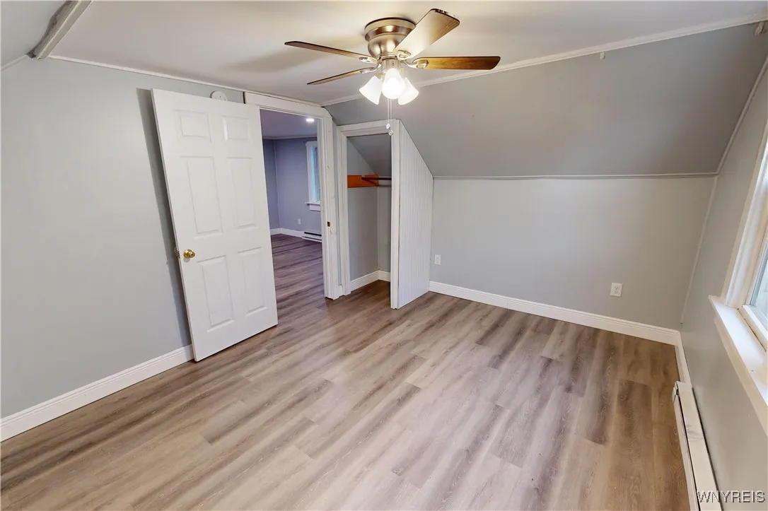 118 Pries (upper)Bedroom #1