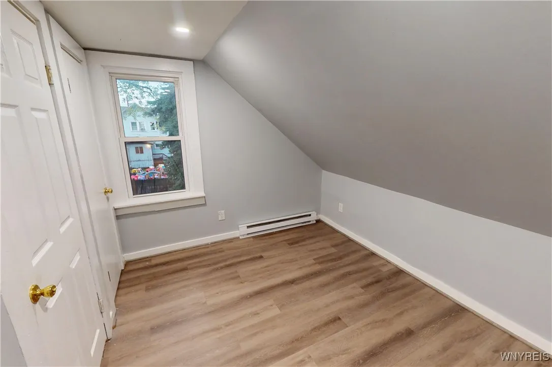 118 Pries (upper) - Bedroom #2