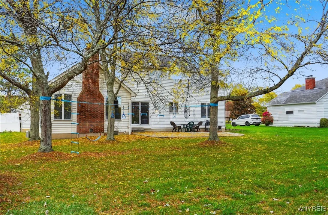 8221 Clarence Lane North, Clarence, New York 14051, Clarence, New York 14051, 5 Bedrooms Bedrooms, 10 Rooms Rooms,2 BathroomsBathrooms,Residential Lease,Closed,8221 Clarence Lane North, Clarence, New York 14051,0,B1647388