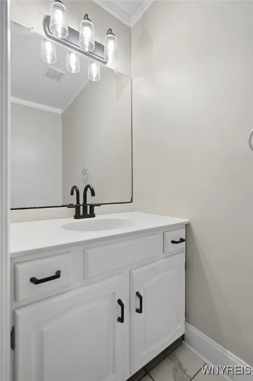 8221 Clarence Lane North, Clarence, New York 14051, Clarence, New York 14051, 5 Bedrooms Bedrooms, 10 Rooms Rooms,2 BathroomsBathrooms,Residential Lease,Closed,8221 Clarence Lane North, Clarence, New York 14051,0,B1647388