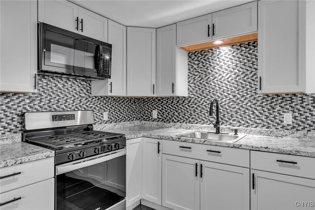 4710 Cottage Road, Royalton, New York 14067, Royalton, New York 14067, 4 Bedrooms Bedrooms, 9 Rooms Rooms,1 BathroomBathrooms,Residential,For Sale,4710 Cottage Road, Royalton, New York 14067,0,S1647155