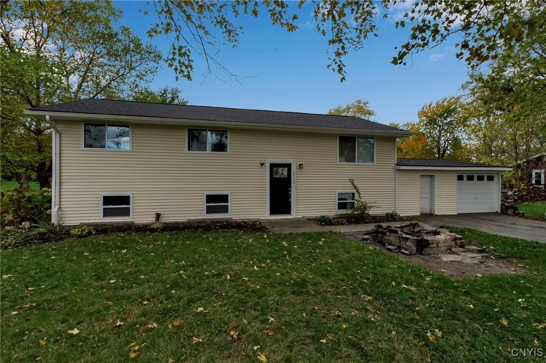 4710 Cottage Road, Royalton, New York 14067, Royalton, New York 14067, 4 Bedrooms Bedrooms, 9 Rooms Rooms,1 BathroomBathrooms,Residential,For Sale,4710 Cottage Road, Royalton, New York 14067,0,S1647155