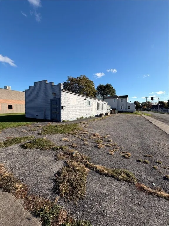 925 Maple Street, Rochester, New York 14611, Rochester, New York 14611, 2 Rooms Rooms,Commercial Sale,For Sale,925 Maple Street, Rochester, New York 14611,0,R1647443