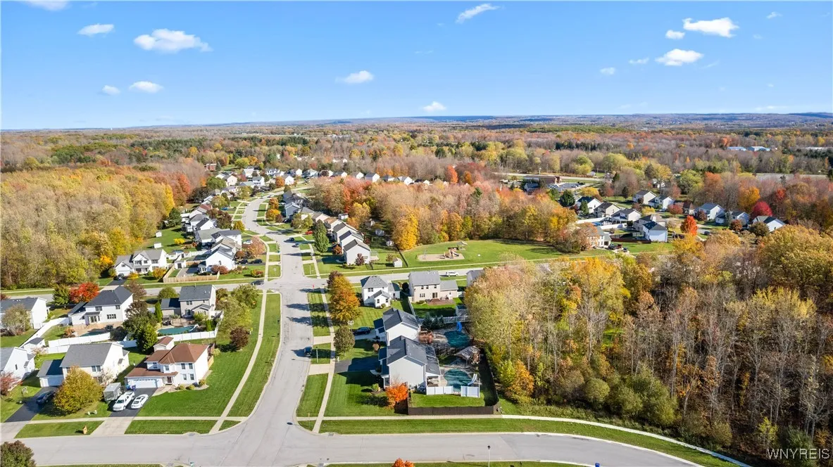 2280 Winterberry Drive, Hamburg, New York 14085, Hamburg, New York 14085, 4 Bedrooms Bedrooms, 7 Rooms Rooms,2 BathroomsBathrooms,Residential,For Sale,2280 Winterberry Drive, Hamburg, New York 14085,0,B1647197 2280 Winterberry Drive, Hamburg, New York 14085, Hamburg, New York 14085, 4 Bedrooms Bedrooms, 7 Rooms Rooms,2 BathroomsBathrooms,Residential,For Sale,2280 Winterberry Drive, Hamburg, New York 14085,0,B1647197