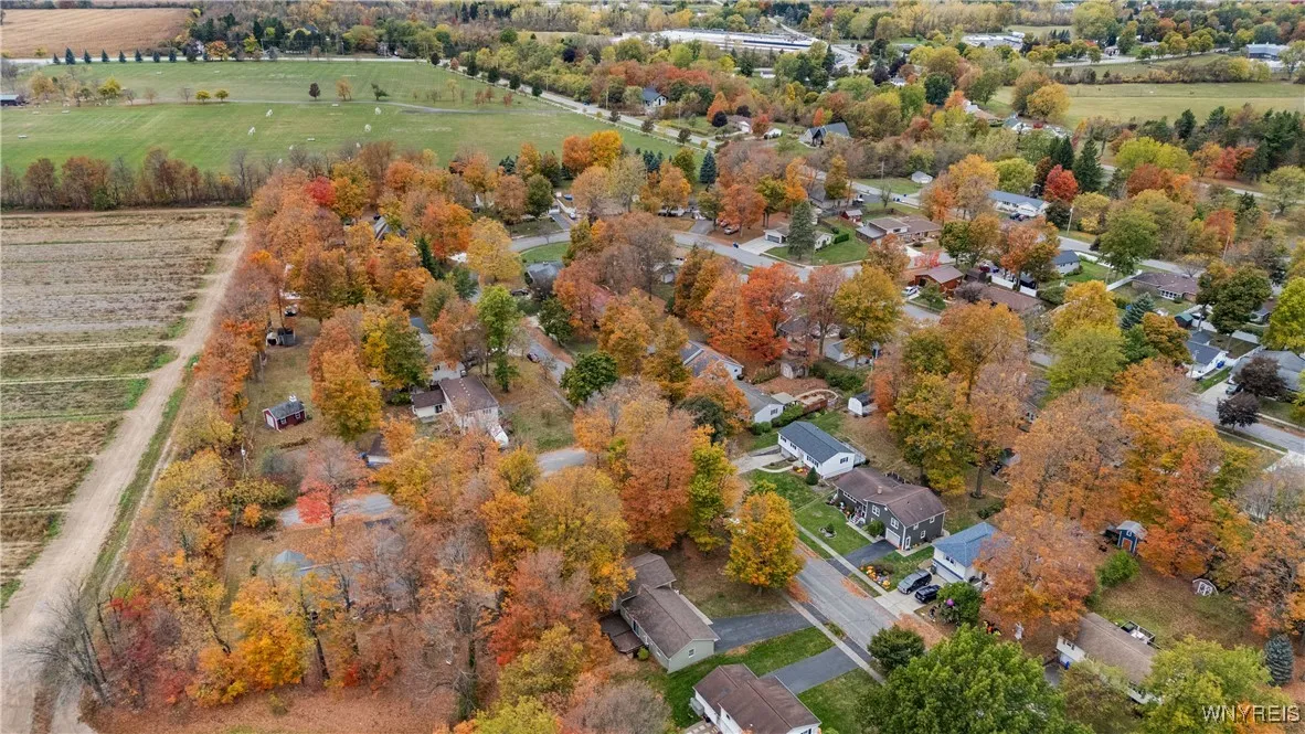 22 Crescent Drive, Newstead, New York 14001, Newstead, New York 14001, 3 Bedrooms Bedrooms, 7 Rooms Rooms,2 BathroomsBathrooms,Residential,For Sale,22 Crescent Drive, Newstead, New York 14001,0,B1647257