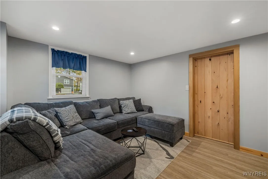 22 Crescent Drive, Newstead, New York 14001, Newstead, New York 14001, 3 Bedrooms Bedrooms, 7 Rooms Rooms,2 BathroomsBathrooms,Residential,For Sale,22 Crescent Drive, Newstead, New York 14001,0,B1647257