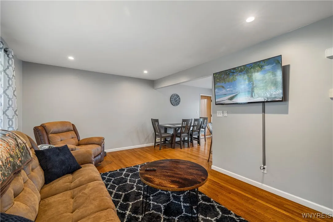 22 Crescent Drive, Newstead, New York 14001, Newstead, New York 14001, 3 Bedrooms Bedrooms, 7 Rooms Rooms,2 BathroomsBathrooms,Residential,For Sale,22 Crescent Drive, Newstead, New York 14001,0,B1647257