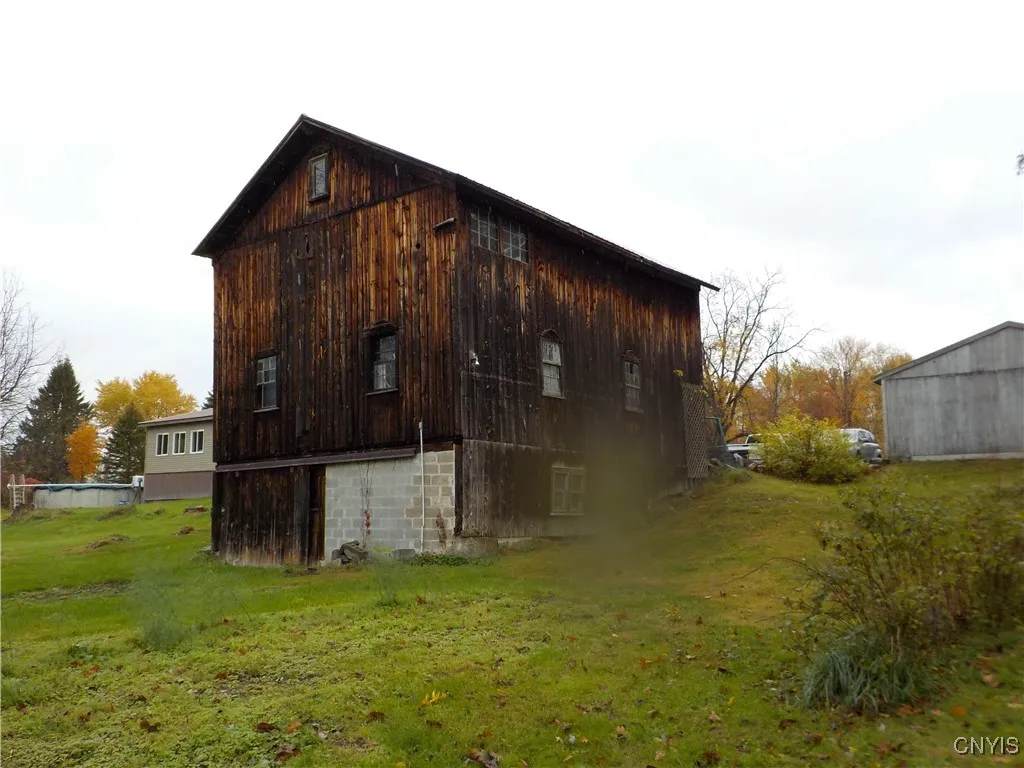 12095 Broadway Road, Victory, New York 13033, Victory, New York 13033, 5 Bedrooms Bedrooms, 10 Rooms Rooms,2 BathroomsBathrooms,Residential,For Sale,12095 Broadway Road, Victory, New York 13033,0,S1647423