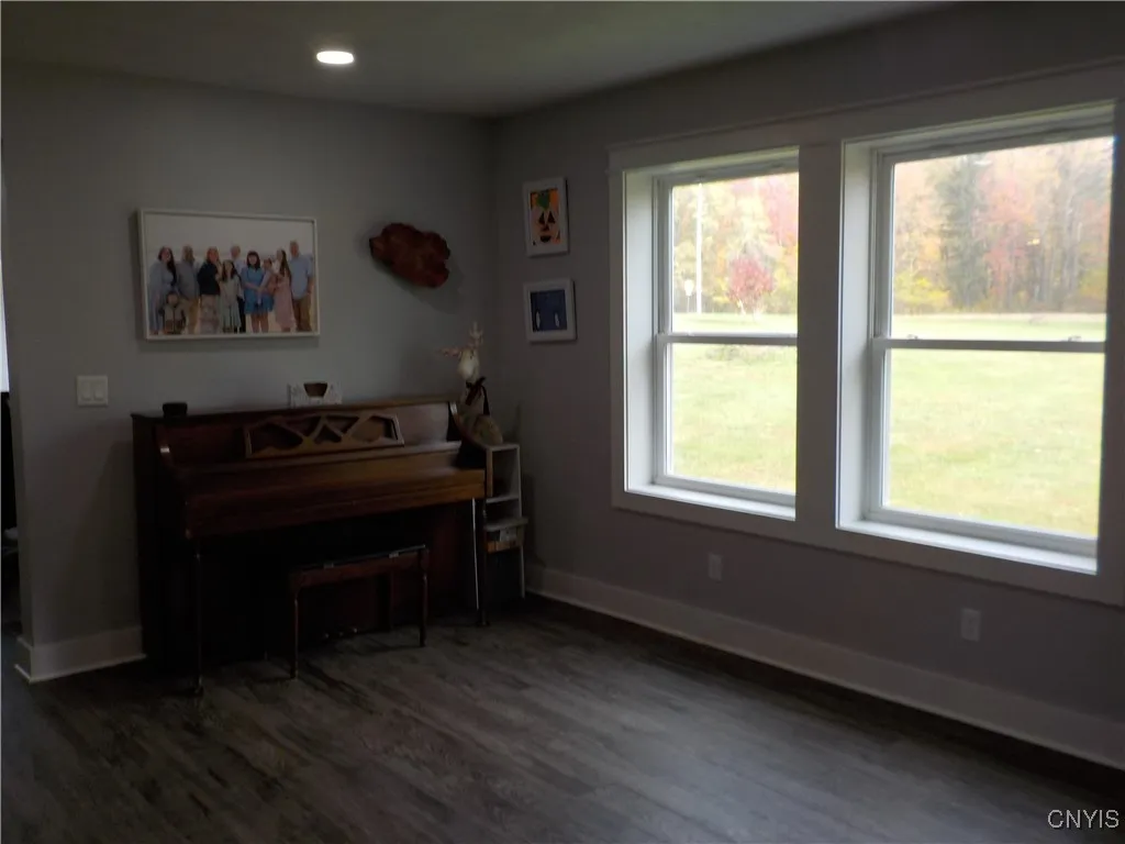 12095 Broadway Road, Victory, New York 13033, Victory, New York 13033, 5 Bedrooms Bedrooms, 10 Rooms Rooms,2 BathroomsBathrooms,Residential,For Sale,12095 Broadway Road, Victory, New York 13033,0,S1647423