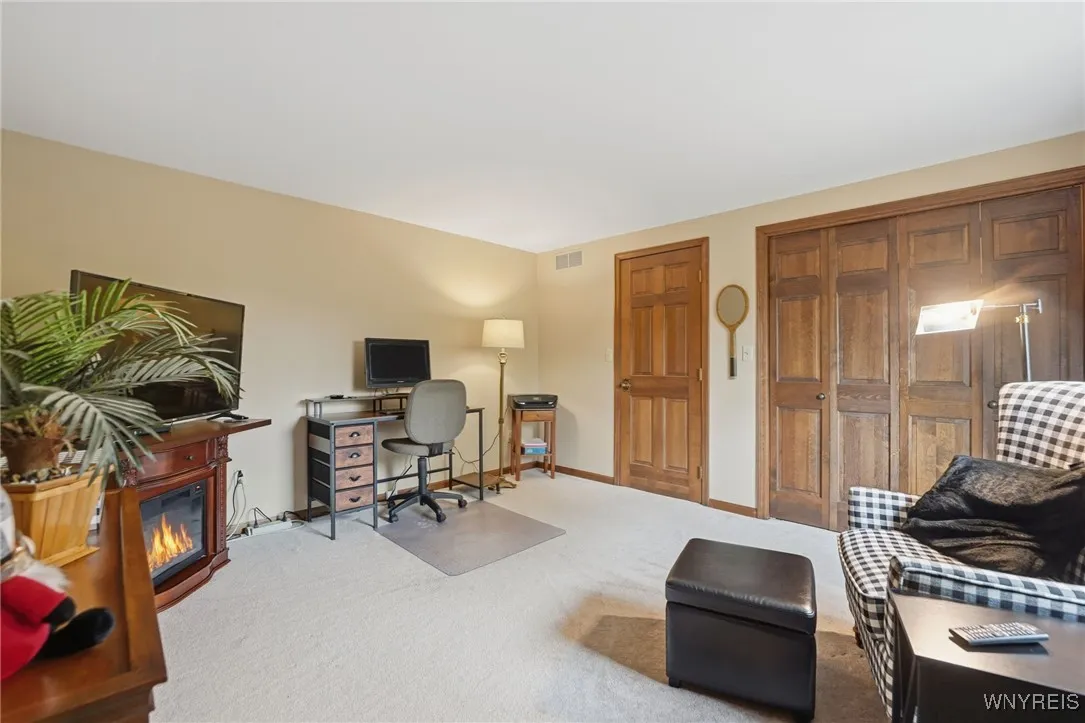 27 Bywater Court, Amherst, New York 14221, Amherst, New York 14221, 3 Bedrooms Bedrooms, 7 Rooms Rooms,2 BathroomsBathrooms,Residential,For Sale,27 Bywater Court, Amherst, New York 14221,0,B1647385