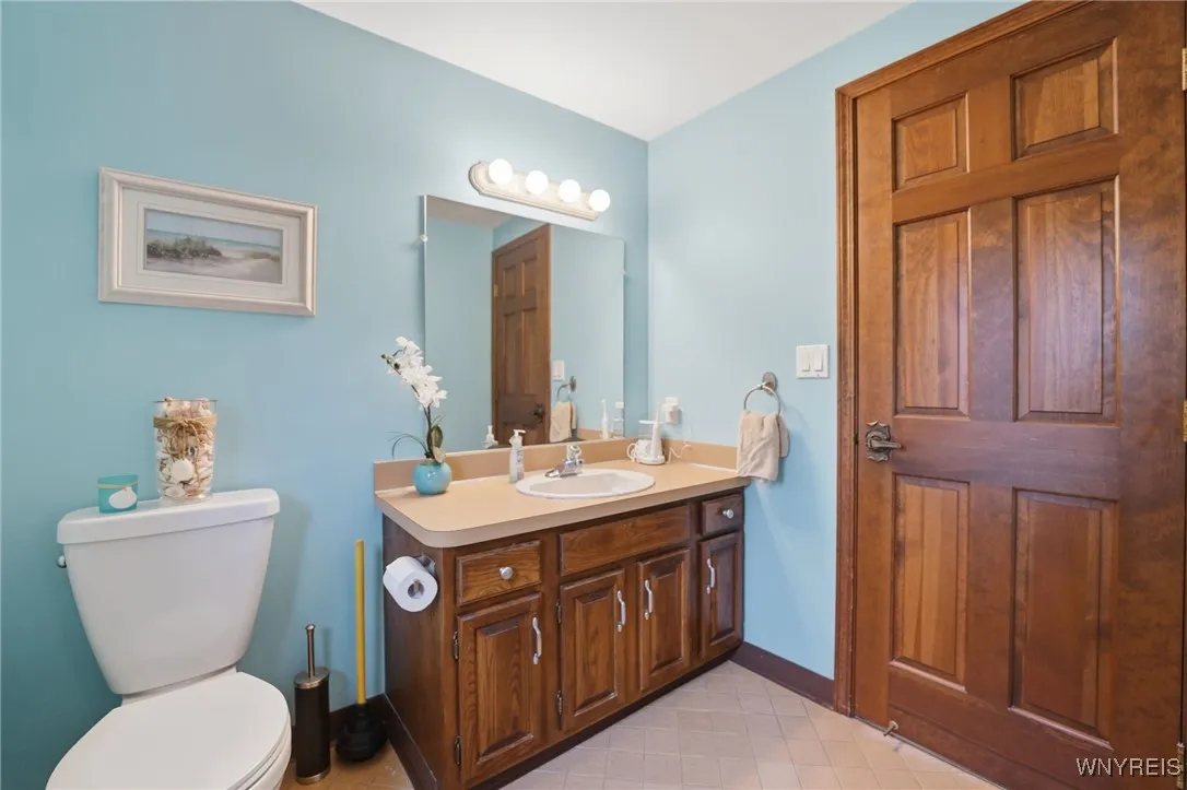 27 Bywater Court, Amherst, New York 14221, Amherst, New York 14221, 3 Bedrooms Bedrooms, 7 Rooms Rooms,2 BathroomsBathrooms,Residential,For Sale,27 Bywater Court, Amherst, New York 14221,0,B1647385