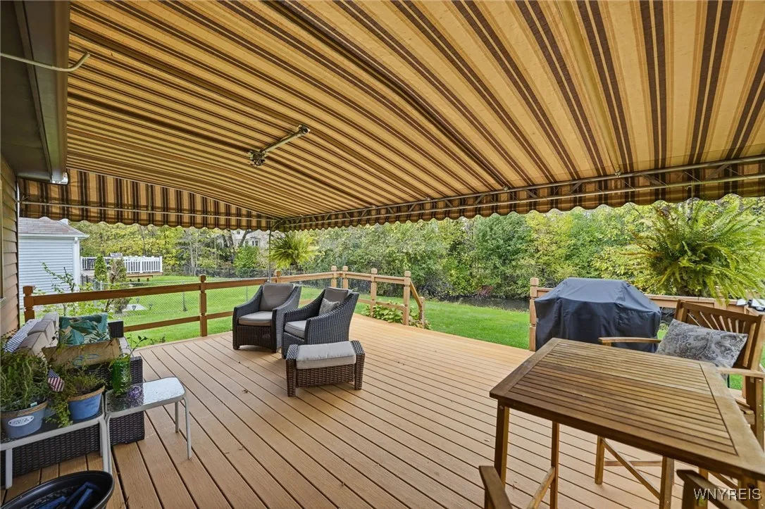 27 Bywater Court, Amherst, New York 14221, Amherst, New York 14221, 3 Bedrooms Bedrooms, 7 Rooms Rooms,2 BathroomsBathrooms,Residential,For Sale,27 Bywater Court, Amherst, New York 14221,0,B1647385