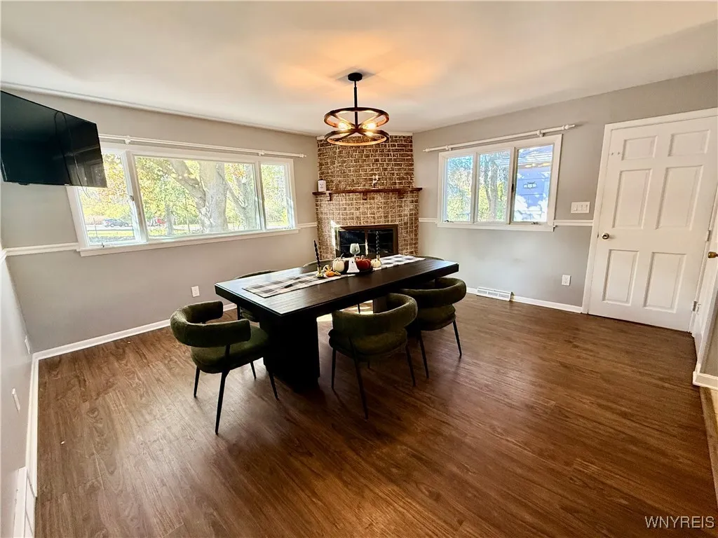 201 Oak Street, Batavia City, New York 14020, Batavia City, New York 14020, 3 Bedrooms Bedrooms, 8 Rooms Rooms,3 BathroomsBathrooms,Residential,For Sale,201 Oak Street, Batavia City, New York 14020,0,B1647440