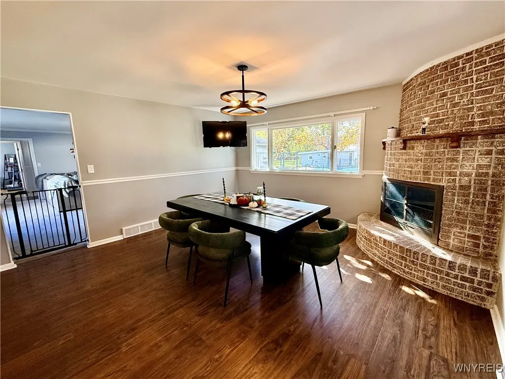 201 Oak Street, Batavia City, New York 14020, Batavia City, New York 14020, 3 Bedrooms Bedrooms, 8 Rooms Rooms,3 BathroomsBathrooms,Residential,For Sale,201 Oak Street, Batavia City, New York 14020,0,B1647440