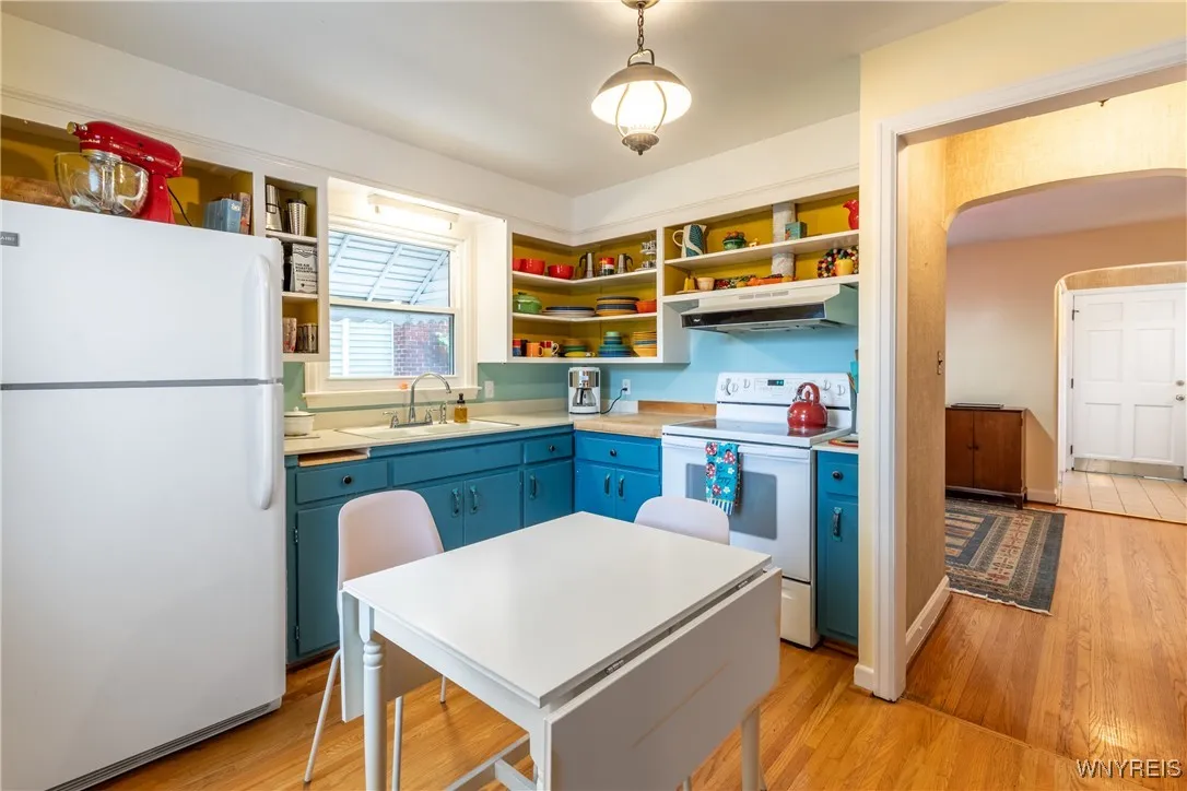 188 Northwood - Kitchen -2