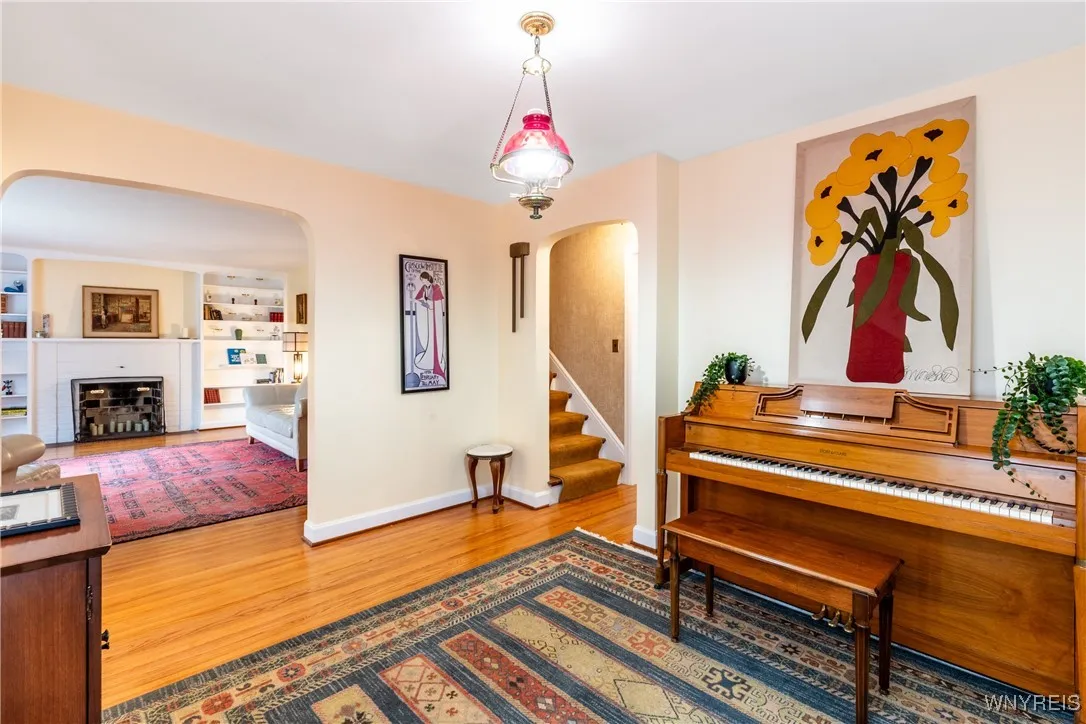 188 Northwood - Dining/music room - 2