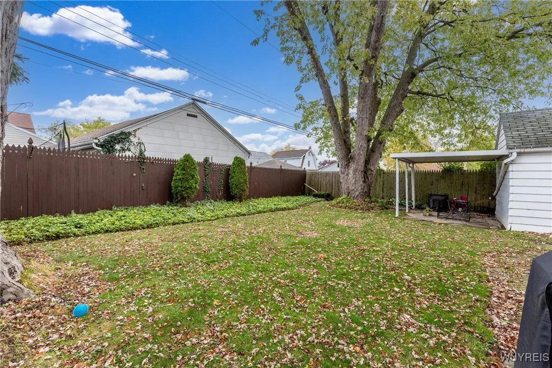 188 Northwood - Yard