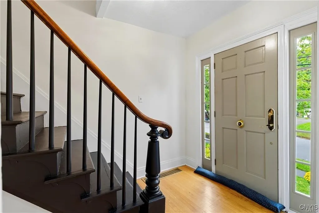 119 Elm Street, Manlius, New York 13066, Manlius, New York 13066, 4 Bedrooms Bedrooms, 13 Rooms Rooms,2 BathroomsBathrooms,Residential,For Sale,119 Elm Street, Manlius, New York 13066,0,S1647467