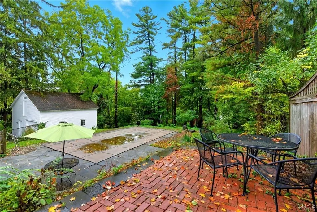 119 Elm Street, Manlius, New York 13066, Manlius, New York 13066, 4 Bedrooms Bedrooms, 13 Rooms Rooms,2 BathroomsBathrooms,Residential,For Sale,119 Elm Street, Manlius, New York 13066,0,S1647467