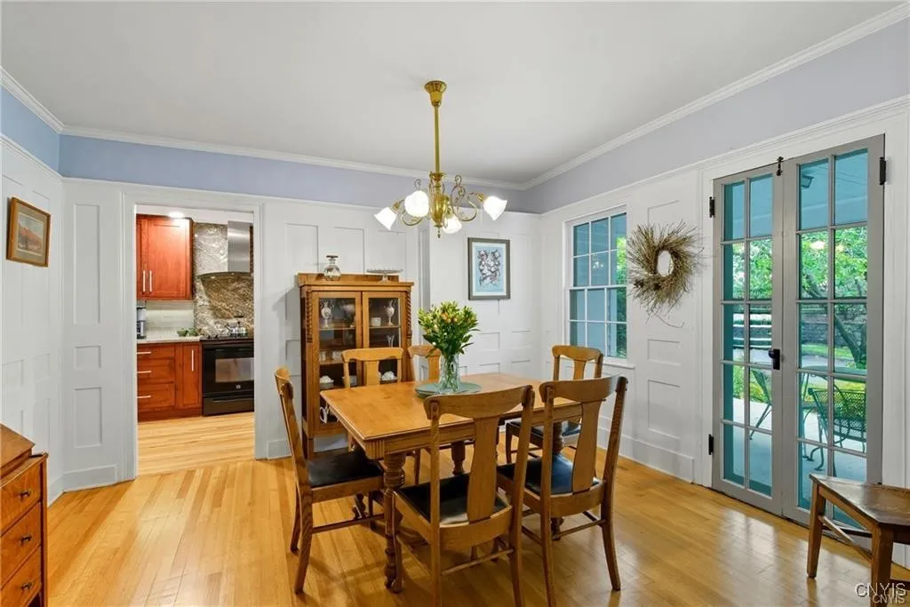 119 Elm Street, Manlius, New York 13066, Manlius, New York 13066, 4 Bedrooms Bedrooms, 13 Rooms Rooms,2 BathroomsBathrooms,Residential,For Sale,119 Elm Street, Manlius, New York 13066,0,S1647467