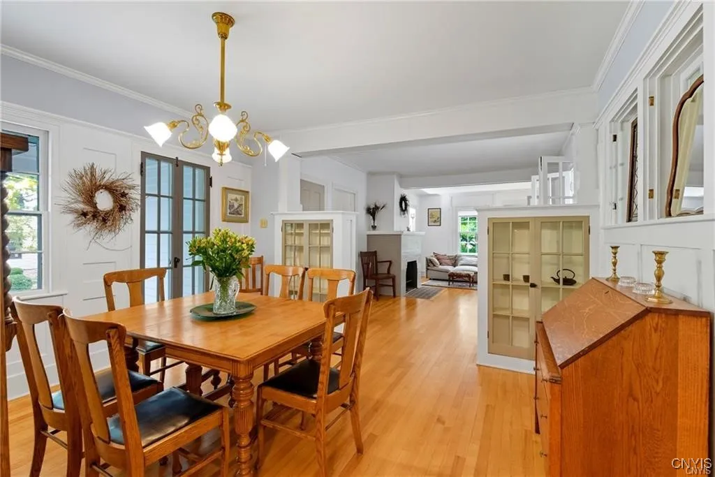 119 Elm Street, Manlius, New York 13066, Manlius, New York 13066, 4 Bedrooms Bedrooms, 13 Rooms Rooms,2 BathroomsBathrooms,Residential,For Sale,119 Elm Street, Manlius, New York 13066,0,S1647467