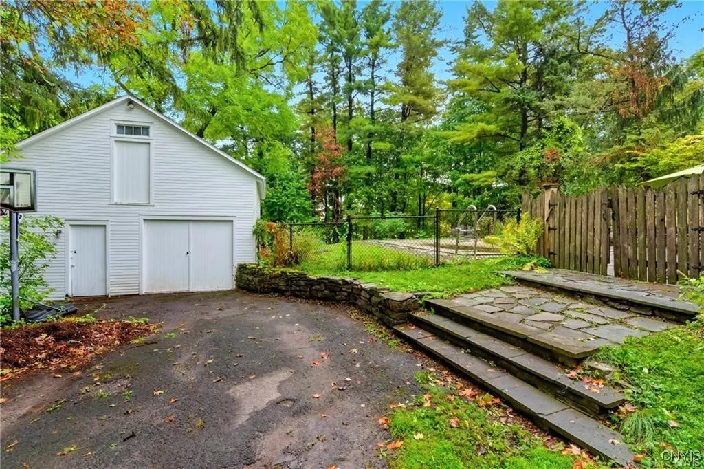 119 Elm Street, Manlius, New York 13066, Manlius, New York 13066, 4 Bedrooms Bedrooms, 13 Rooms Rooms,2 BathroomsBathrooms,Residential,For Sale,119 Elm Street, Manlius, New York 13066,0,S1647467