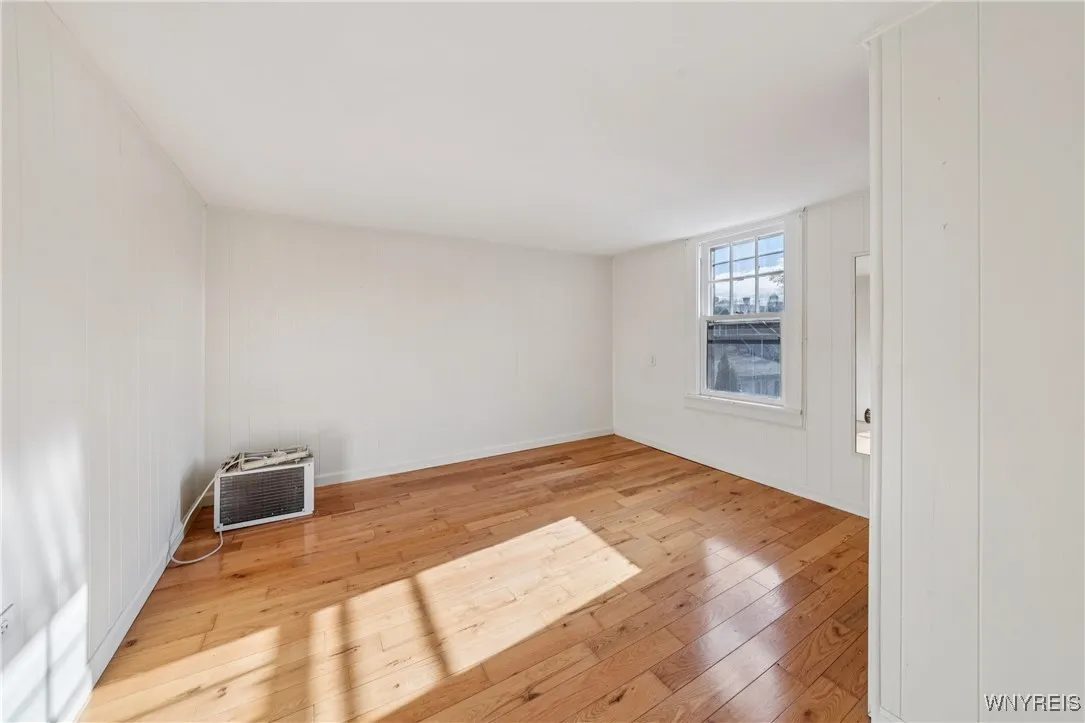 271 Niagara Street, Tonawanda, New York 14150, Tonawanda, New York 14150, 2 Bedrooms Bedrooms, 5 Rooms Rooms,1 BathroomBathrooms,Residential,For Sale,271 Niagara Street, Tonawanda, New York 14150,0,B1647453