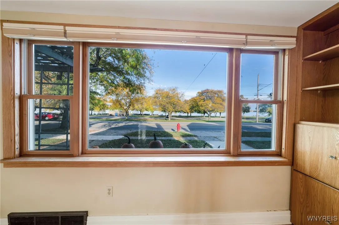 271 Niagara Street, Tonawanda, New York 14150, Tonawanda, New York 14150, 2 Bedrooms Bedrooms, 5 Rooms Rooms,1 BathroomBathrooms,Residential,For Sale,271 Niagara Street, Tonawanda, New York 14150,0,B1647453