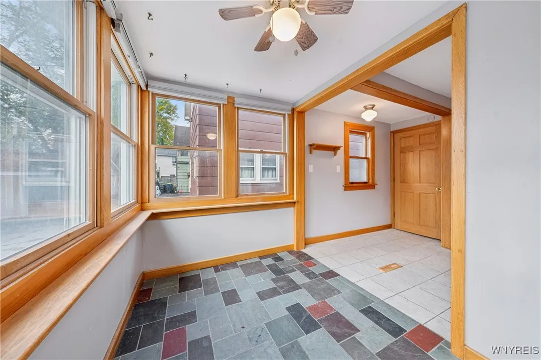 271 Niagara Street, Tonawanda, New York 14150, Tonawanda, New York 14150, 2 Bedrooms Bedrooms, 5 Rooms Rooms,1 BathroomBathrooms,Residential,For Sale,271 Niagara Street, Tonawanda, New York 14150,0,B1647453