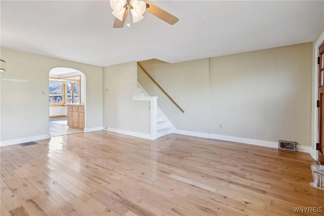 271 Niagara Street, Tonawanda, New York 14150, Tonawanda, New York 14150, 2 Bedrooms Bedrooms, 5 Rooms Rooms,1 BathroomBathrooms,Residential,For Sale,271 Niagara Street, Tonawanda, New York 14150,0,B1647453