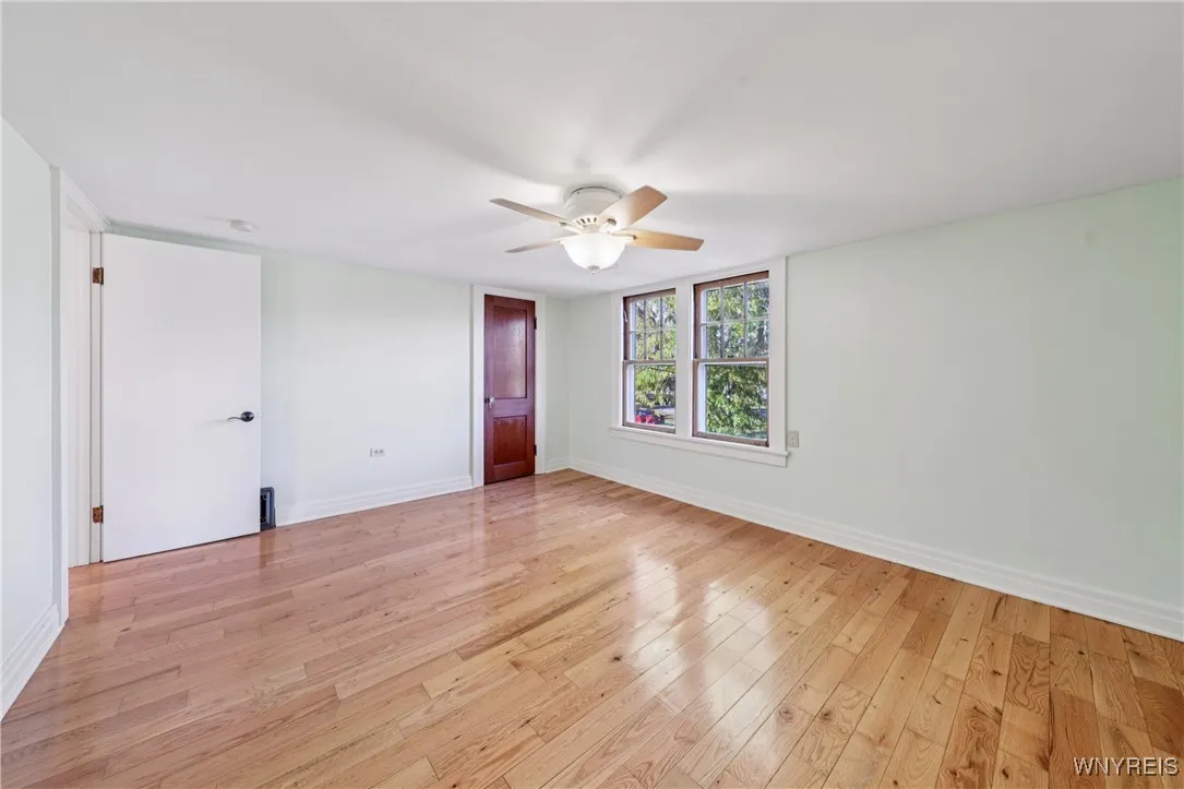 271 Niagara Street, Tonawanda, New York 14150, Tonawanda, New York 14150, 2 Bedrooms Bedrooms, 5 Rooms Rooms,1 BathroomBathrooms,Residential,For Sale,271 Niagara Street, Tonawanda, New York 14150,0,B1647453