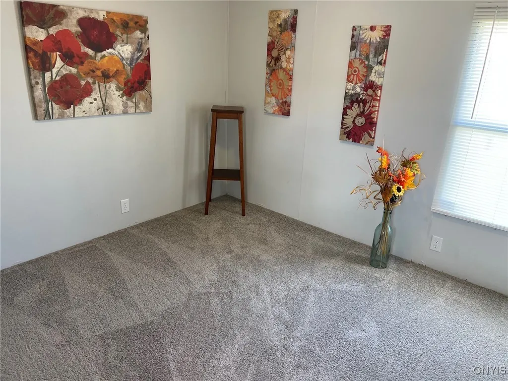 138 Anthony Ln, New Hartford, New York 13323, New Hartford, New York 13323, 2 Bedrooms Bedrooms, 6 Rooms Rooms,1 BathroomBathrooms,Residential,For Sale,138 Anthony Ln, New Hartford, New York 13323,0,S1647450