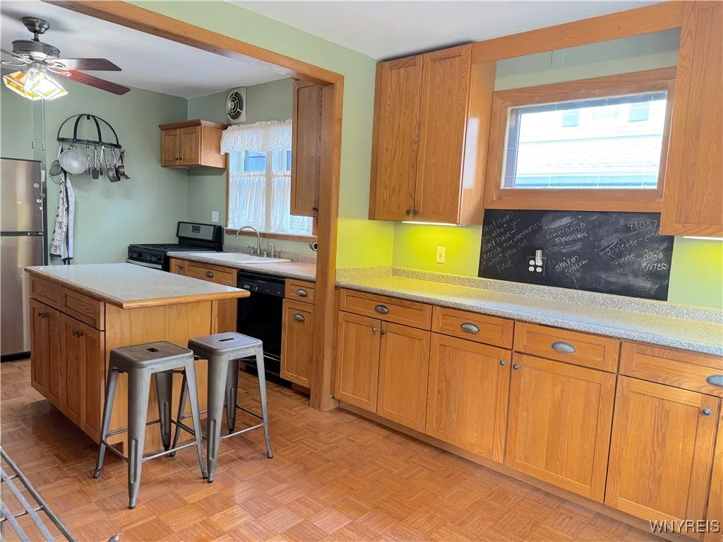 245 Falconer Street, North Tonawanda, New York 141, North Tonawanda, New York 14120, 2 Bedrooms Bedrooms, 7 Rooms Rooms,1 BathroomBathrooms,Residential,For Sale,245 Falconer Street, North Tonawanda, New York 141,0,B1647365