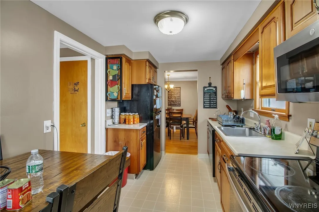 480 Moore Avenue, Tonawanda, New York 14223, Tonawanda, New York 14223, 3 Bedrooms Bedrooms, 6 Rooms Rooms,1 BathroomBathrooms,Residential,For Sale,480 Moore Avenue, Tonawanda, New York 14223,0,B1647469