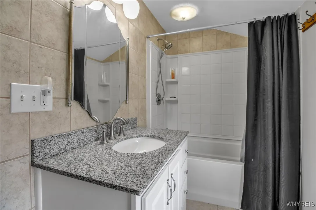 480 Moore Avenue, Tonawanda, New York 14223, Tonawanda, New York 14223, 3 Bedrooms Bedrooms, 6 Rooms Rooms,1 BathroomBathrooms,Residential,For Sale,480 Moore Avenue, Tonawanda, New York 14223,0,B1647469