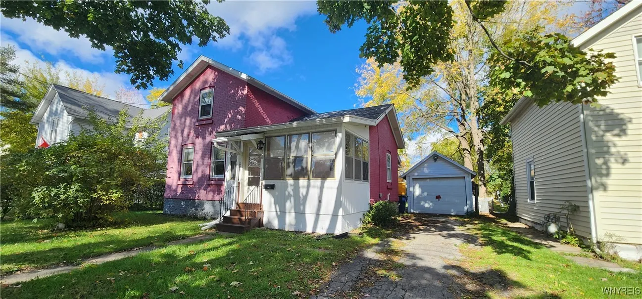 258 Grand Street, Lockport City, New York 14094, Lockport City, New York 14094, 2 Bedrooms Bedrooms, 5 Rooms Rooms,1 BathroomBathrooms,Residential,For Sale,258 Grand Street, Lockport City, New York 14094,0,B1645100
