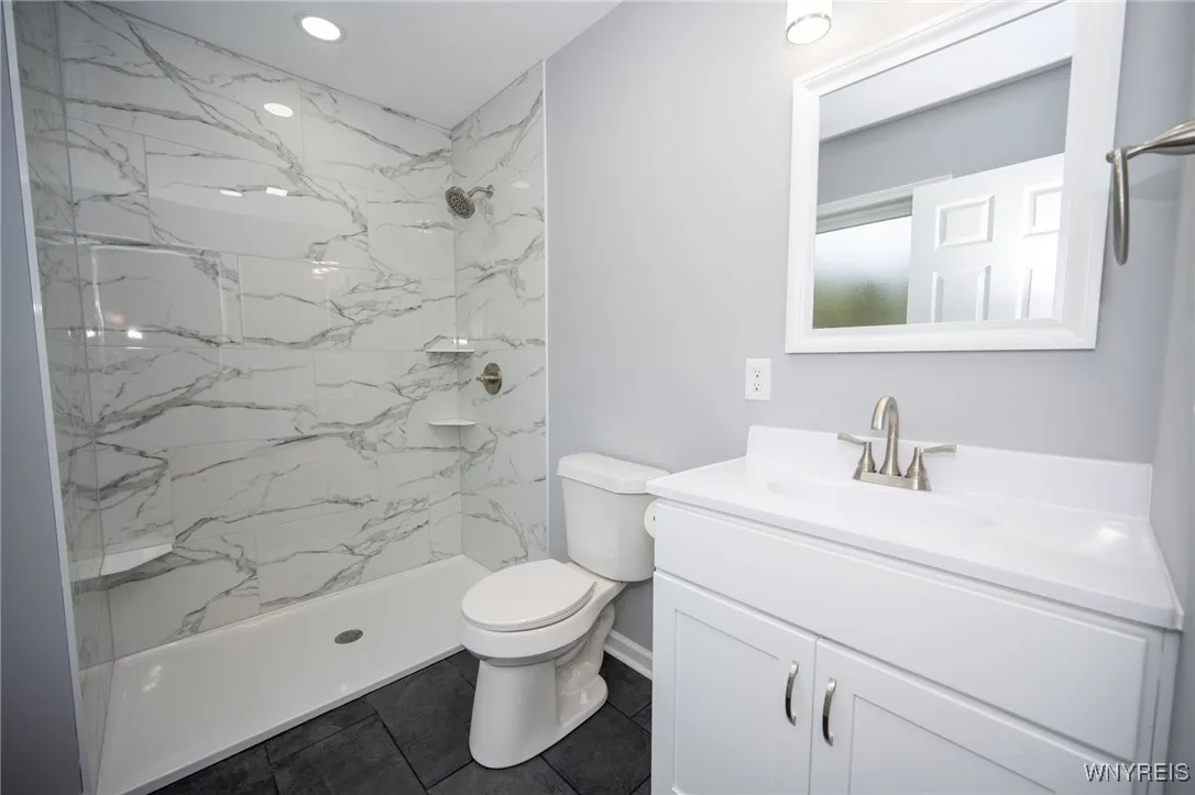 5683 Dover Road, Hamburg, New York 14085, Hamburg, New York 14085, 5 Bedrooms Bedrooms, 8 Rooms Rooms,2 BathroomsBathrooms,Residential,For Sale,5683 Dover Road, Hamburg, New York 14085,0,B1645703