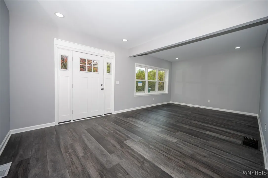 5683 Dover Road, Hamburg, New York 14085, Hamburg, New York 14085, 5 Bedrooms Bedrooms, 8 Rooms Rooms,2 BathroomsBathrooms,Residential,For Sale,5683 Dover Road, Hamburg, New York 14085,0,B1645703