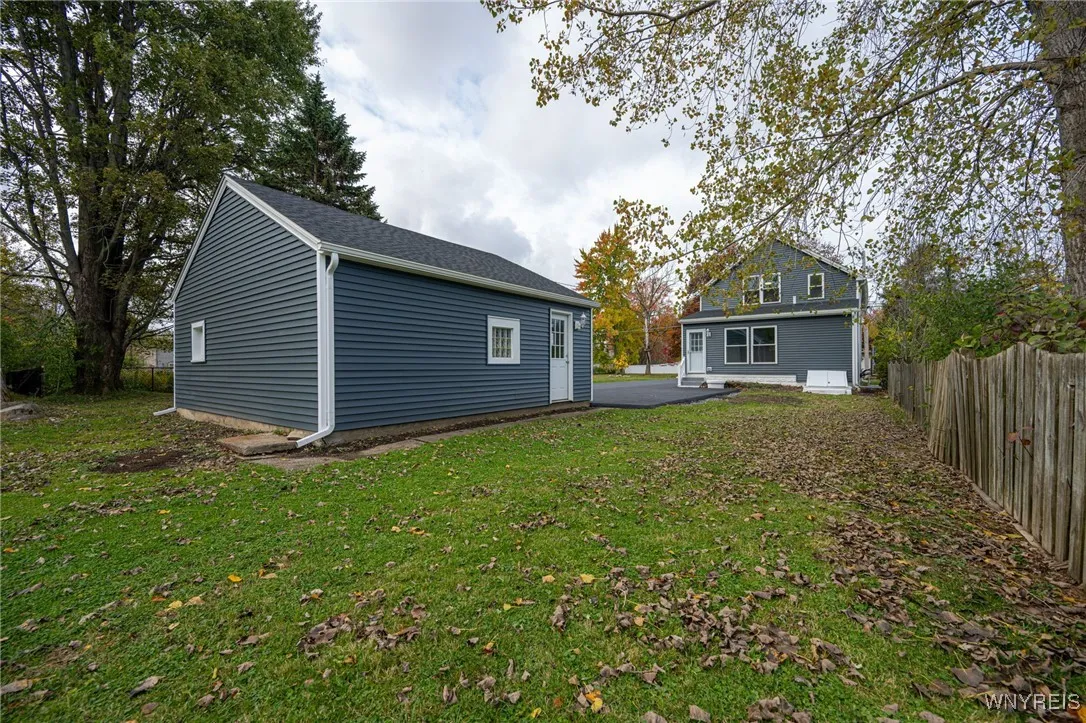 5683 Dover Road, Hamburg, New York 14085, Hamburg, New York 14085, 5 Bedrooms Bedrooms, 8 Rooms Rooms,2 BathroomsBathrooms,Residential,For Sale,5683 Dover Road, Hamburg, New York 14085,0,B1645703