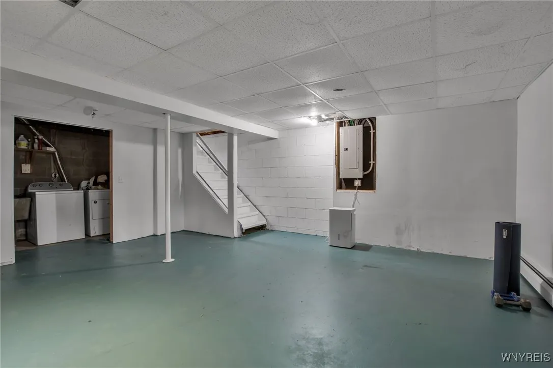 4180 Day Road, Lockport Town, New York 14094, Lockport Town, New York 14094, 2 Bedrooms Bedrooms, 5 Rooms Rooms,1 BathroomBathrooms,Residential,For Sale,4180 Day Road, Lockport Town, New York 14094,0,B1647416