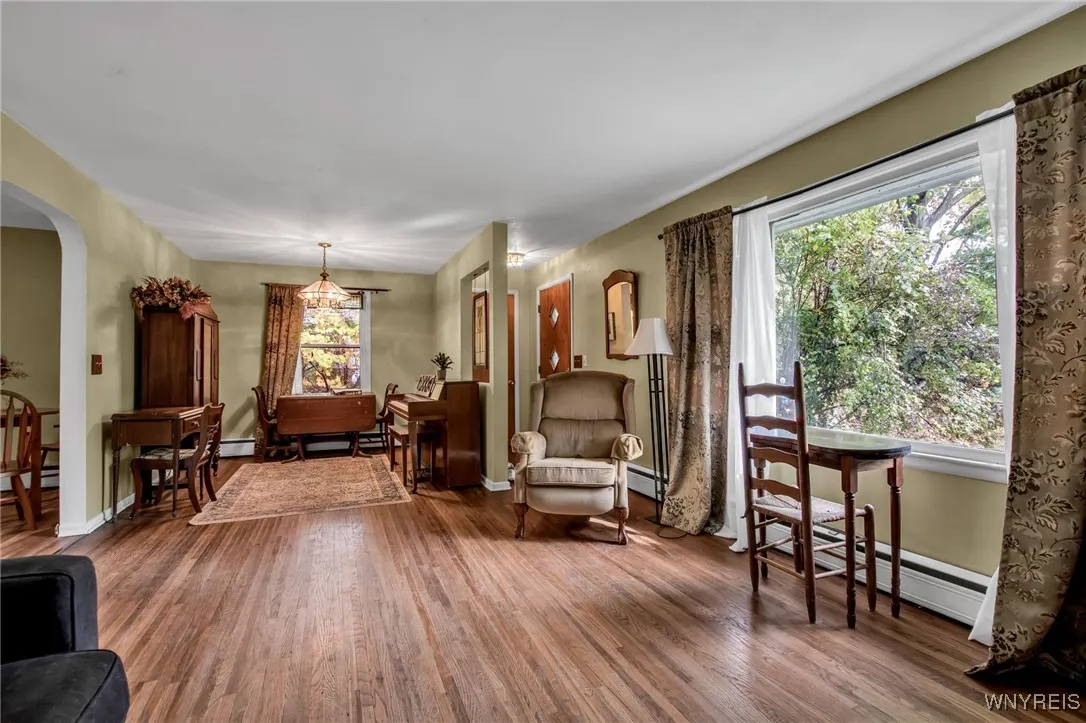 4180 Day Road, Lockport Town, New York 14094, Lockport Town, New York 14094, 2 Bedrooms Bedrooms, 5 Rooms Rooms,1 BathroomBathrooms,Residential,For Sale,4180 Day Road, Lockport Town, New York 14094,0,B1647416