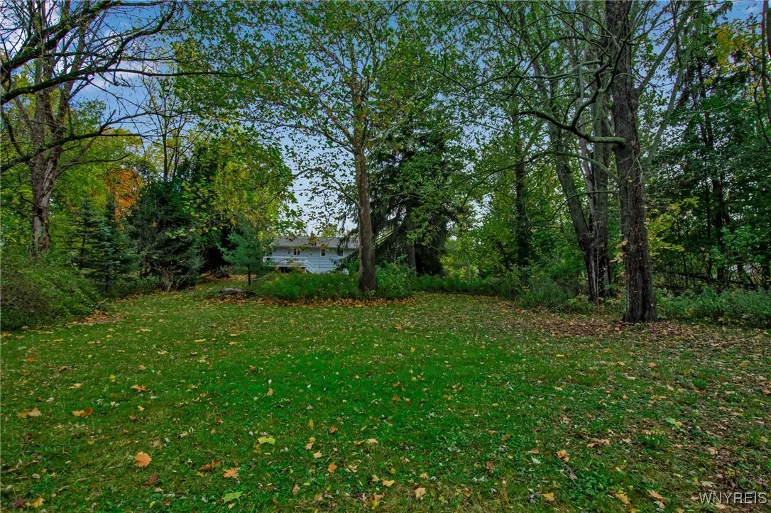 4180 Day Road, Lockport Town, New York 14094, Lockport Town, New York 14094, 2 Bedrooms Bedrooms, 5 Rooms Rooms,1 BathroomBathrooms,Residential,For Sale,4180 Day Road, Lockport Town, New York 14094,0,B1647416