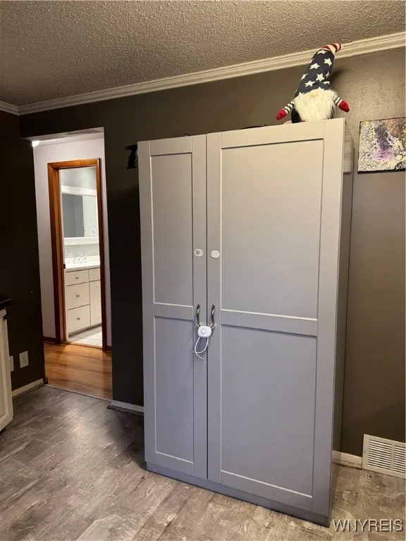 495 Reserve Road, West Seneca, New York 14224, West Seneca, New York 14224, 3 Bedrooms Bedrooms, 5 Rooms Rooms,1 BathroomBathrooms,Residential,For Sale,495 Reserve Road, West Seneca, New York 14224,0,B1647134