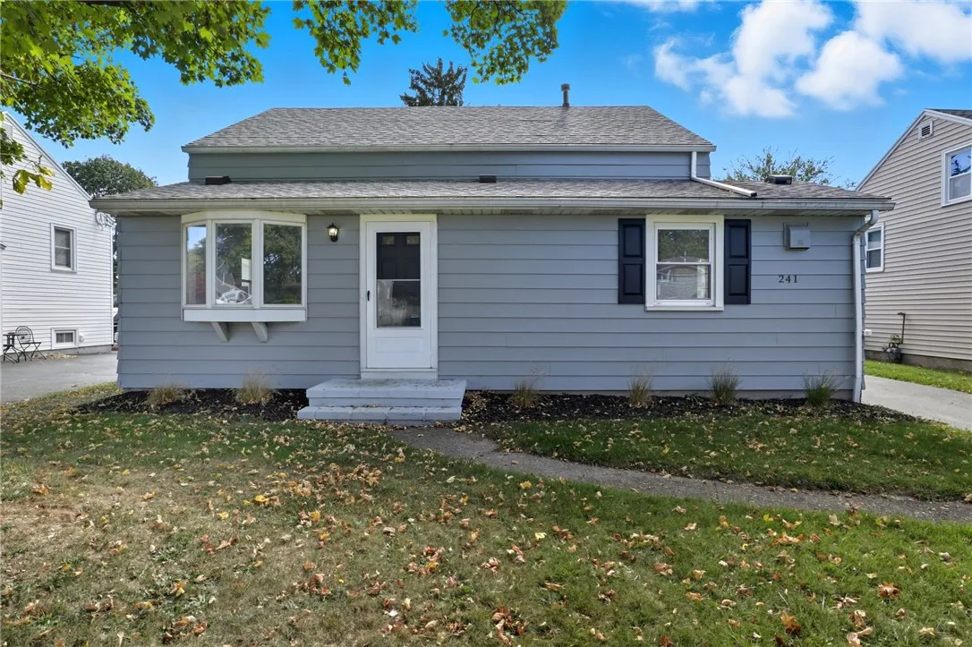 241 Haddon Road, Greece, New York 14626, Greece, New York 14626, 3 Bedrooms Bedrooms, 5 Rooms Rooms,1 BathroomBathrooms,Residential,Closed,241 Haddon Road, Greece, New York 14626,0,R1647517