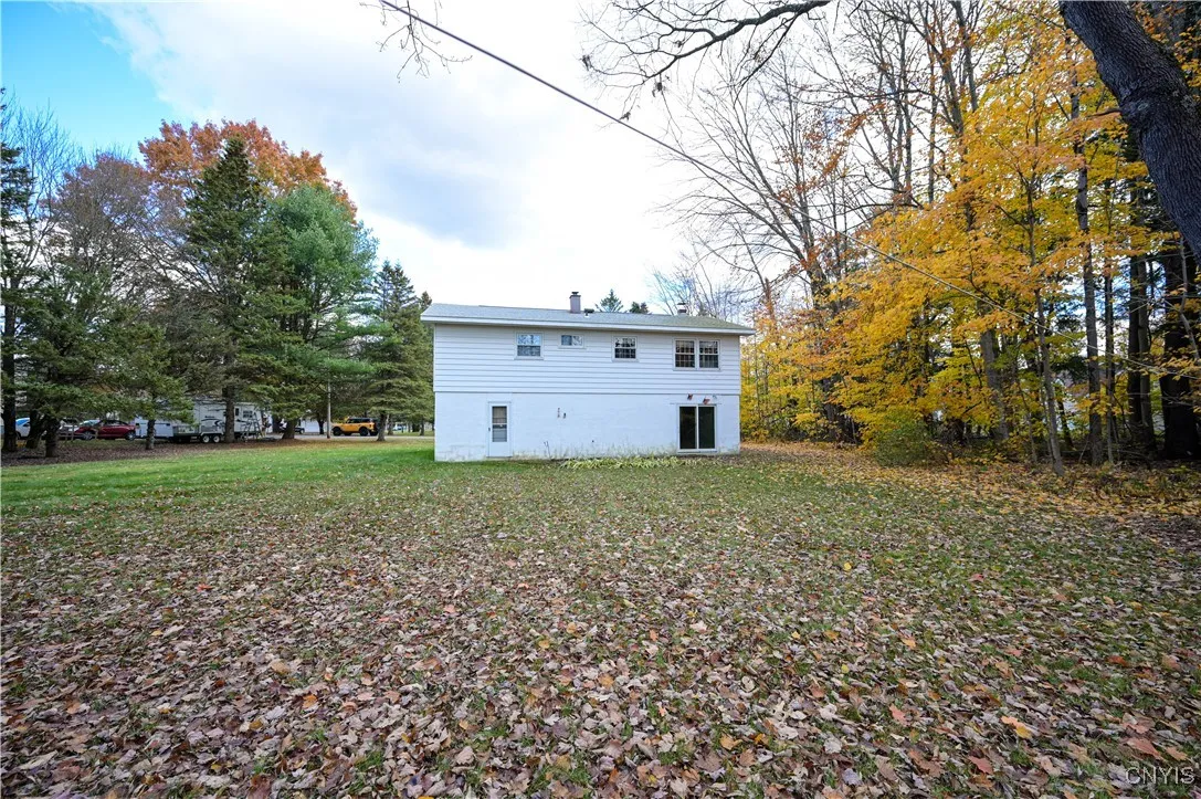 130 Hayes Circle, Trenton, New York 13304, Trenton, New York 13304, 3 Bedrooms Bedrooms, 9 Rooms Rooms,1 BathroomBathrooms,Residential,For Sale,130 Hayes Circle, Trenton, New York 13304,0,S1647485