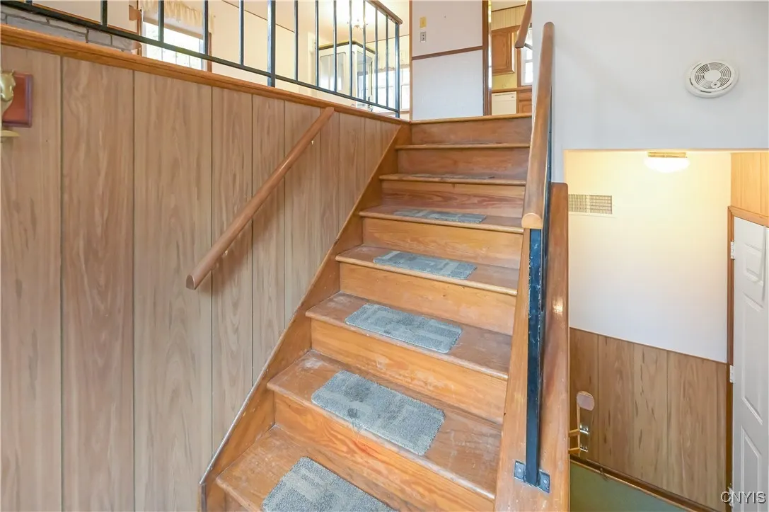 130 Hayes Circle, Trenton, New York 13304, Trenton, New York 13304, 3 Bedrooms Bedrooms, 9 Rooms Rooms,1 BathroomBathrooms,Residential,For Sale,130 Hayes Circle, Trenton, New York 13304,0,S1647485