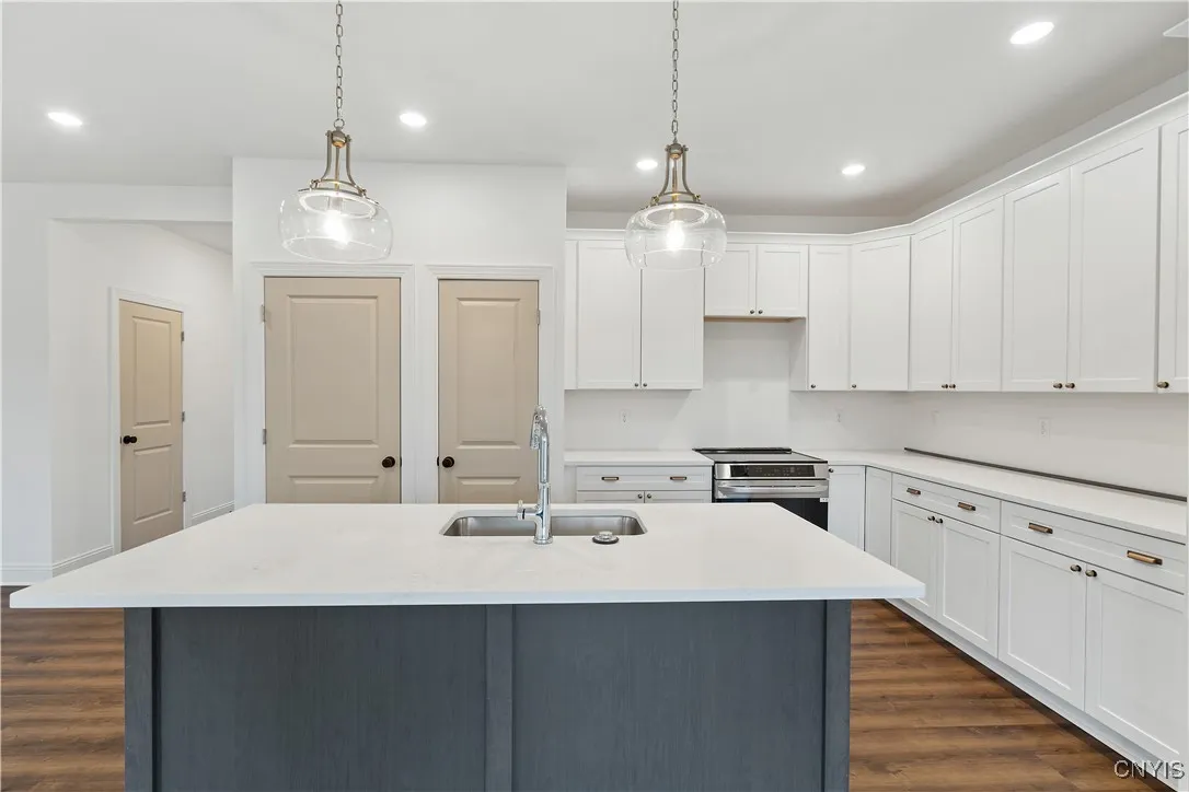 105 Terwillager Lane, Manlius, New York 13116, Manlius, New York 13116, 3 Bedrooms Bedrooms, 11 Rooms Rooms,2 BathroomsBathrooms,Residential,For Sale,105 Terwillager Lane, Manlius, New York 13116,0,S1647525